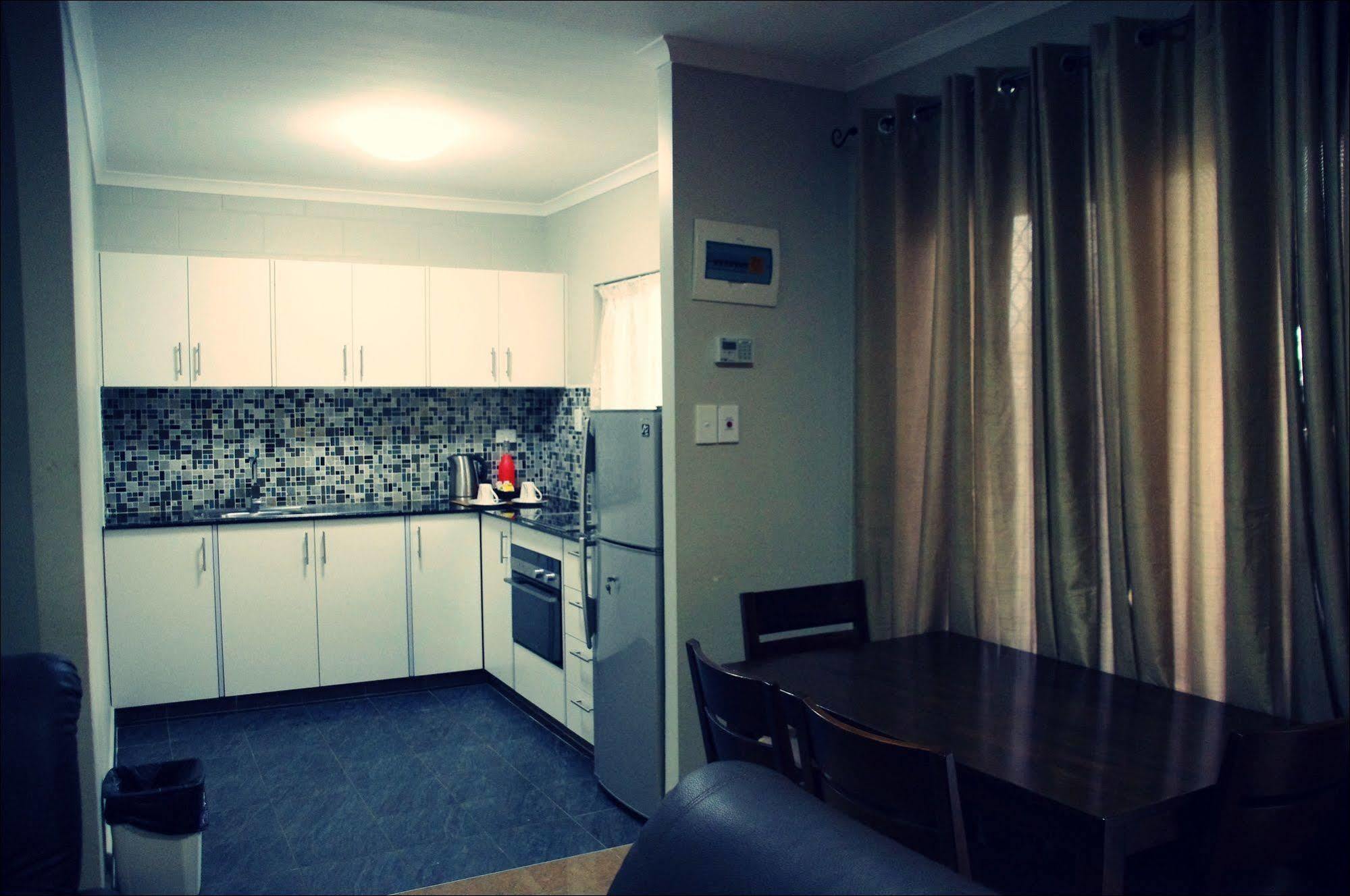 Citi Serviced Apartments And Motel - Korobosea Boroko ภายนอก รูปภาพ